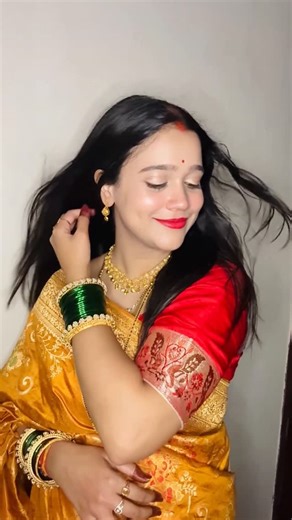 Mitashi & Akshat 🧿 | Couple Content Creators on Instagram: "Kithe reh gae ? 👀✨💖 #makeup #transition #trending #kitherehgaya #bollywood [transition reels, trending audio, trending transition reels, instagram trending reels, trending reels, kithe reh gaya, punjabi songs, trend alert, transition alert, instagram transition reels, explore page, for you page, for you, fyp viral, viral instagram reels, grwm, makeup, traditionals, bollywood, y2k, instagram algorithm, bollywood lip sync, ootd, fit ch