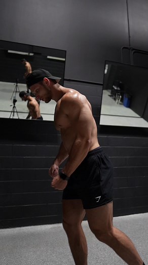 16K views · 529 reactions | V Taper Building Lat WorkoutFull Workout:Pullover Machine 3 x 10-12Neutral Grip Pulldown 3 x 8-10High Lat Row 3 x 12-15Neutral Grip Row 3 x 10Cable Pullovers 3 x 15 Turn sound on so you can hear more details about how do the workout more effectively!Follow for daily workouts@mutantnation SANDOR20 to save 20% on your next order of supplements欄 | Mark Sandor | Facebook