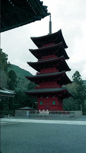 [Yamanashi] Japan's most famous bell tower is so beautiful.