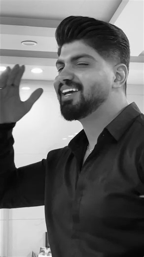 ‎AMIR FAZLI | امیرفضلی‎ on Instagram‎: "دنیا ارزش دل‌نگرانی ندارد؛ اما همین لحظه، ارزش تمام زندگی را دارد❤️✨ @sodeyf.rostami :تنظیم #زندگی #امید #لحظه #حال_خوب #زندگی_زیبا #زندگی_کن #شادباش #لبخند #فلسفه_زندگی #لحظه_حال #ارزش_زندگی #مثبت_اندیشی #امیدوار #زندگی_ساده #عشق #انرژی_مثبت #آرامش #فلسفه #زندگی_لحظه_ای #دنیا"‎