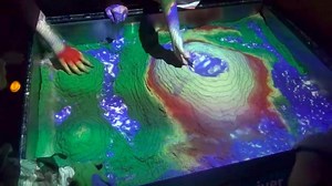 We all need one of these! Interactive Augmented Reality Sandbox made with projection mapping. For a bit of Monday motivation find out how to build your own here: http://projmap.org/2rW9frZ | Projection Mapping Central