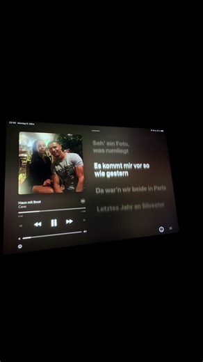 Haus mit Boot – Die besten Lyrics von Cave110