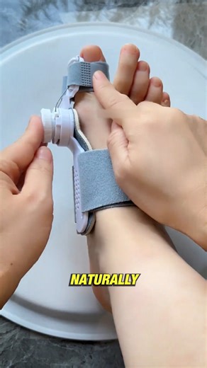 789K views · 1.2K reactions | Smart Fix for Happy Feet #FootAlignment #HappyFeetJourney #SmartFootCare #ToeCorrector | Production Pulse | Facebook