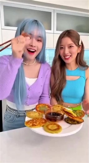 Cooking Challenge with Minju and Yeize