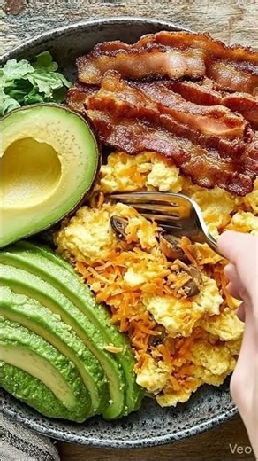 The Ultimate 10-Minute Keto Breakfast 🥑🍳🥓