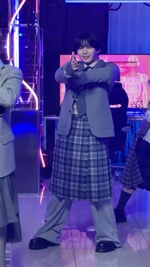 【#長尾謙杜 & #大橋和也】💘 #NeverRomantic MV公開中🎮 #なにわ男子