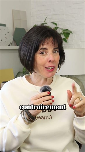 Sur 9 m², ne pas utiliser les murs… c’est perdre de la place