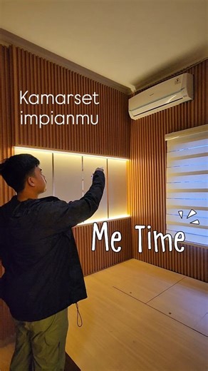 INTERIOR DESIGN on Instagram: "kamarset impianmu. senang sekali rasanya ketika kita pulang bekerja atau sekolah kita kembali ke kamar kita yang cakep seperti ini. benar benar nyaman. memiliki meja kerja, yang memiliki rak buku diatasnya, dan juga rak untuk menyimpan tas dan yang lainya, semuanya kami buat dengan hati yg gembira😊 finishing HPL yang menambah ruangan jadi lebih estetik, serta lampu LED yang memanjakan setiap mata yg melihatnya, konsultasi sekarang mimin tungguin ✆wa / call 0857801