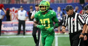 Oregon linebacker Justin Flowe enters transfer portal