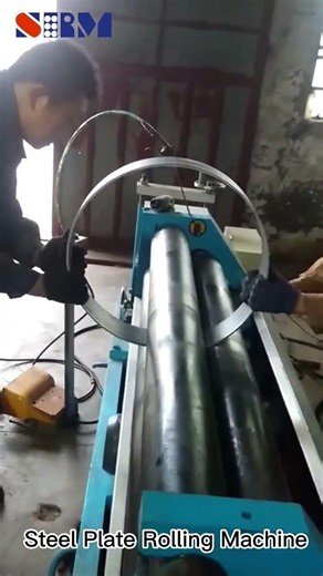 Hydraulic plate steel rolling machine #rolling #bending #steelplate #metal #infrastructure