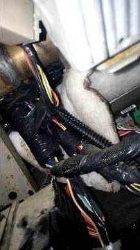 Keyless entry code location for a 2005 Ford F250