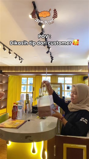 Ga bisa dijelaskan dengan kata-kata, bener2 kehormatan 😍 #Rotikesetcondet #tipstaff #reelinstagram #KulinerJakarta #lucu#reels #fypppppppppppppp