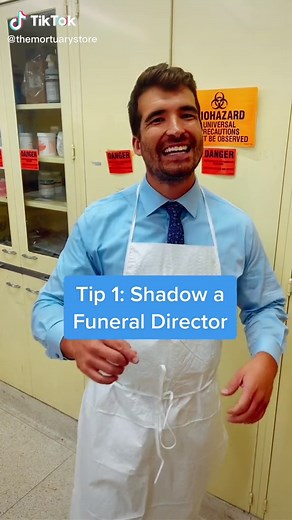 3 Tips for Getting Into Funeral Service