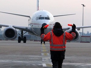 Agent d'opération, préparateur de vol - Fiche métier (salaire, formation, qualités requises…) - Le Parisien Etudiant