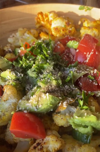 Roasted cauliflower and chickpea salad recipe