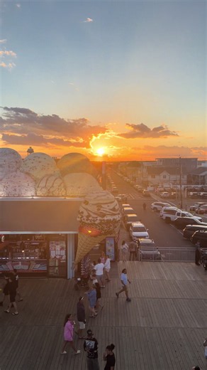 Beautiful sunset in #seasideheights #njshore ☀️🫶🤩 #summerlover #labordayweekend #foru