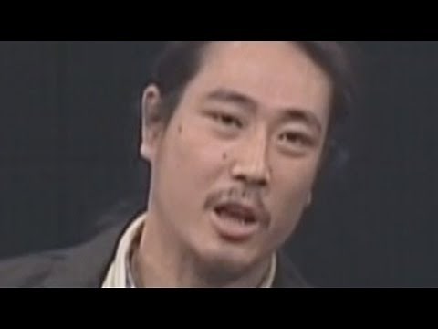 笑い飯の傑作漫才 「伸びてしまった衣服のはき方」