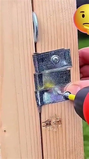 Amazing DIY Woodworking Hack Using Only Simple Hinges