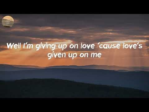 Miranda Lambert - Kerosene (Lyric Video)