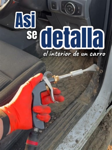 Detailing de interiores Un buen servicio de interiores no depende de tener las máquinas más caras, sino de trabajar con orden y cuidar cada detalle. Si estás emprendiendo en car detailing, aprender procesos simples te ayuda a ahorrar tiempo, mejorar resultados y diferenciarte de un lavado tradicional. Si querés emprender un negocio de car detailing y aprender desde cero, capacitate en línea con nosotros con nuestro curso para principiantes. Escribeme al enlace de mi perfil para mas informacion. 