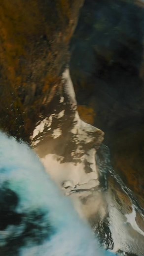 Thrilling Waterfall Dive with FPV Drone in Iceland