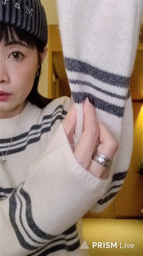 🆕 B系列新品 最後一波上架啦！https://lurl.cc/7qskaM 這次的新品真的每件都好實穿又有細節感🤎 從軟絨絨的立領上衣、有型的格紋襯衫、 到百搭牛仔、鬆軟寬褲、粉嫩色系上衣，一次收齊秋冬日常穿搭✨ 整體色系走得很舒服～灰、奶、粉、藍搭在一起超溫柔 不論是通勤、出遊、還是居家放鬆都能輕鬆駕馭 一整套穿上完全是“我今天沒特別打扮但超好看”那種感覺🫶🏻 📅 雙11最強檔優惠倒數中！僅到 11/11 23:59 止 🛍️【第一重優惠】 全館單筆滿 NT$8,000，即送「零失誤細條紋T」一件（可累贈！送完為止） 💰【第二重加碼】 單筆滿 NT$10,000，輸入折扣碼【1111】再折 NT$1,111！ 買越多折越多，真的超划算🔥 🛒新品上架中 👉 https://lurl.cc/7qskaM 趁活動最後幾天，把整個秋冬穿搭一起帶回家吧 | BASIC