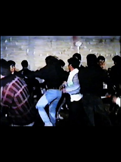 Fiestas de los 90: Reviviendo el Techno y el Retro