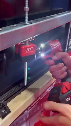 Fastest Nut Running with SHOCKWAVE™ Impact Duty Nut Runner