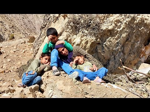 Resilience of tribal women: A pregnant tribal woman is building her shelter alone: ​​Tribal life