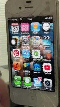 iPhone 4s keeps glitching when it opens hangouts and Google+￼