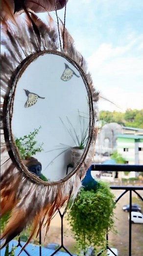 Acrylic Mirror + Feathers = Magic ✨ | DIY Home Decor
