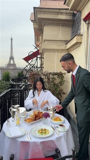 #paris #couture #fashion #fashiontok #luxuryfashion | fashion