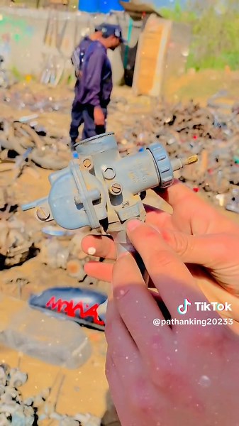 Exploring the Honda CD 70: Features and Performance