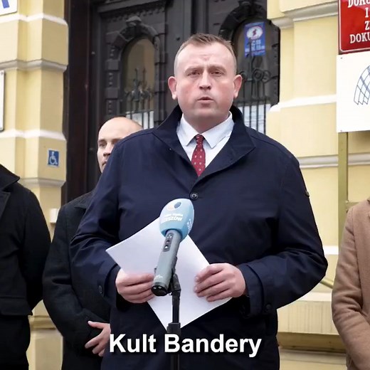 38K views · 1.1K reactions | Tomasz Buczek: Nie ma zgody na to, żeby polscy samorządowcy brali udział w uroczystościach na tle czarno-czerwonych barw❗️ Powiat łańcucki powinien zerwać stosunki z ukraińskim miastem Stryj, gdzie gloryfikowany jest Bandera. | Konfederacja | Facebook