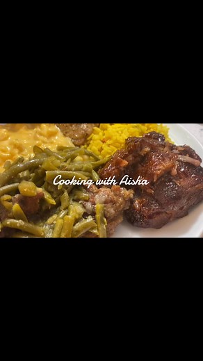Dinner is Baked Ribs & Chicken, Yellow Rice, Green Beans with Smoked Neckbones & Mac & Cheese | Cooking with Aisha
