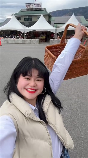 The country girl cowgirl went out to pick some fruits. 🍎 | Cathylyn Jane Sernal