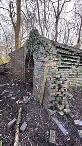 #urbex Not a clue what it is thought railway tunnel ￼but it’s a bit small definitely interesting | Martin Urbex
