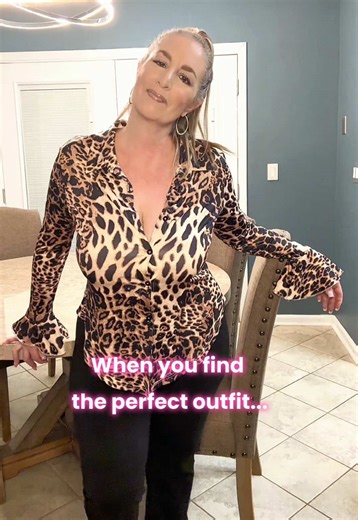 That feeling when you find the perfect outfit 🫠😍 TheRealDanniJones💋 #perfectoutfit #jonhamm #turnthelightsoff #leopardprint #animalprint