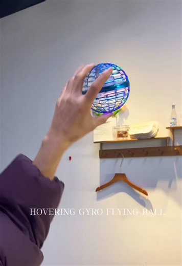 Hovering Gyro Flying Ball: Fun & Relaxation