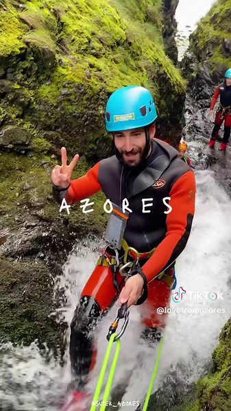 🌴 Azores Islands - Portugal 🇵🇹 💛 📍Paradise in the middle of the Altlantic! 🥑⛱️🐬 🎥 @super_azores #LoveFromAzores #azores #açores #portugal #europe #atlantic #travel #hawaii #nature #azoresislands #landscape #dolphins #aesthetic #viral
