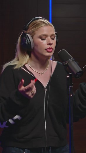 @WYNNE Live Performance of 'Jaw Morant' at Open Mic