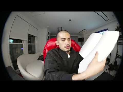 SNEAKO Mocks Mizkif Script Reading 😭😂
