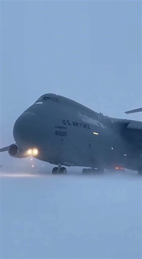 C-5 GALAXY FROZEN SOLID in Brutal Arctic Blizzard ❄️