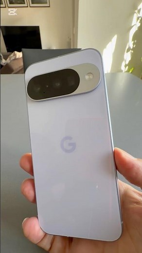 Pixel 10 Unboxing