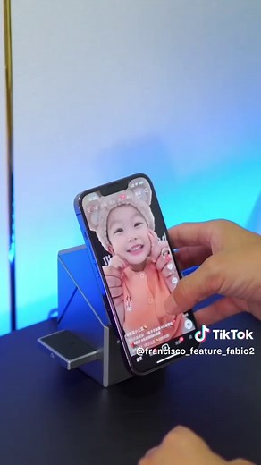 Multi-Device Wireless Charger for iPhone and Apple Products