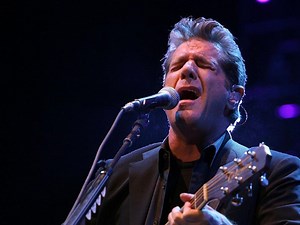 Eagles guitarist-singer Glenn Frey dies at 67
