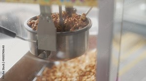 popcorn poping in machine