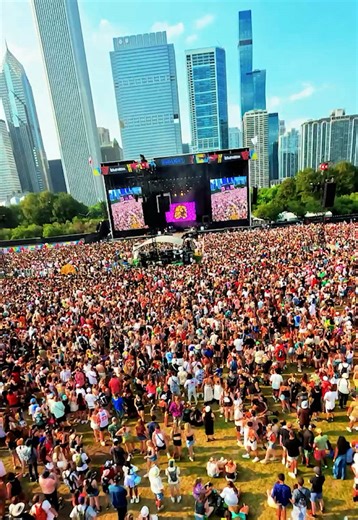 100 Days Until Lollapalooza Chicago
