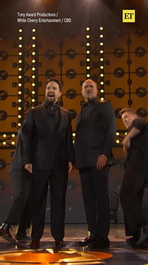 3.4M views · 70K reactions | Lin-Manuel Miranda and the original cast of ‘Hamilton’ reunited for an epic performance to celebrate the musical’s 10th anniversary at the 2025 Tony Awards. | Entertainment Tonight | Facebook