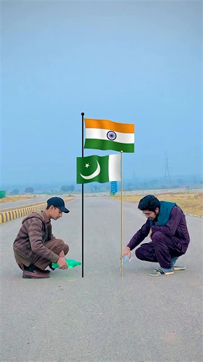 🇵🇰💚 Pakistan vs India 🇮🇳🔥 | The Ultimate 14th August Flag Challenge! 😱💦 One Flag Shrinks, One Flag Grows… But the Final Twist Changes Everything! 🏆😂🇵🇰 #14august #happyindependenceday #asliahsanbhai #viral #unfrezzmyaccount